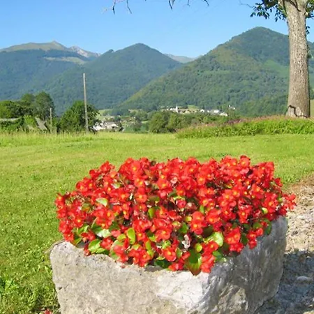 Holiday Chemin De Montagne